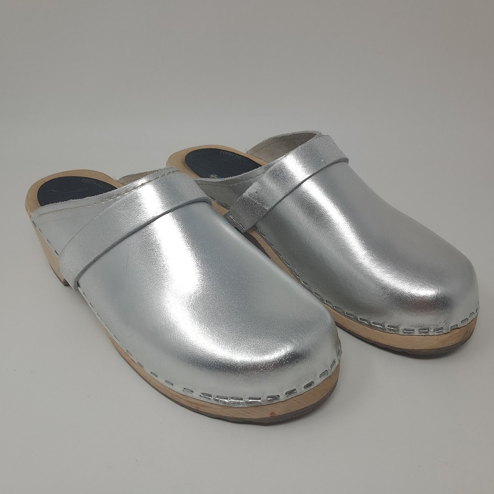 Lotta From Stockholm Silver Leather Swedish Clogs Low Heel Mules Womens Sz 6.5